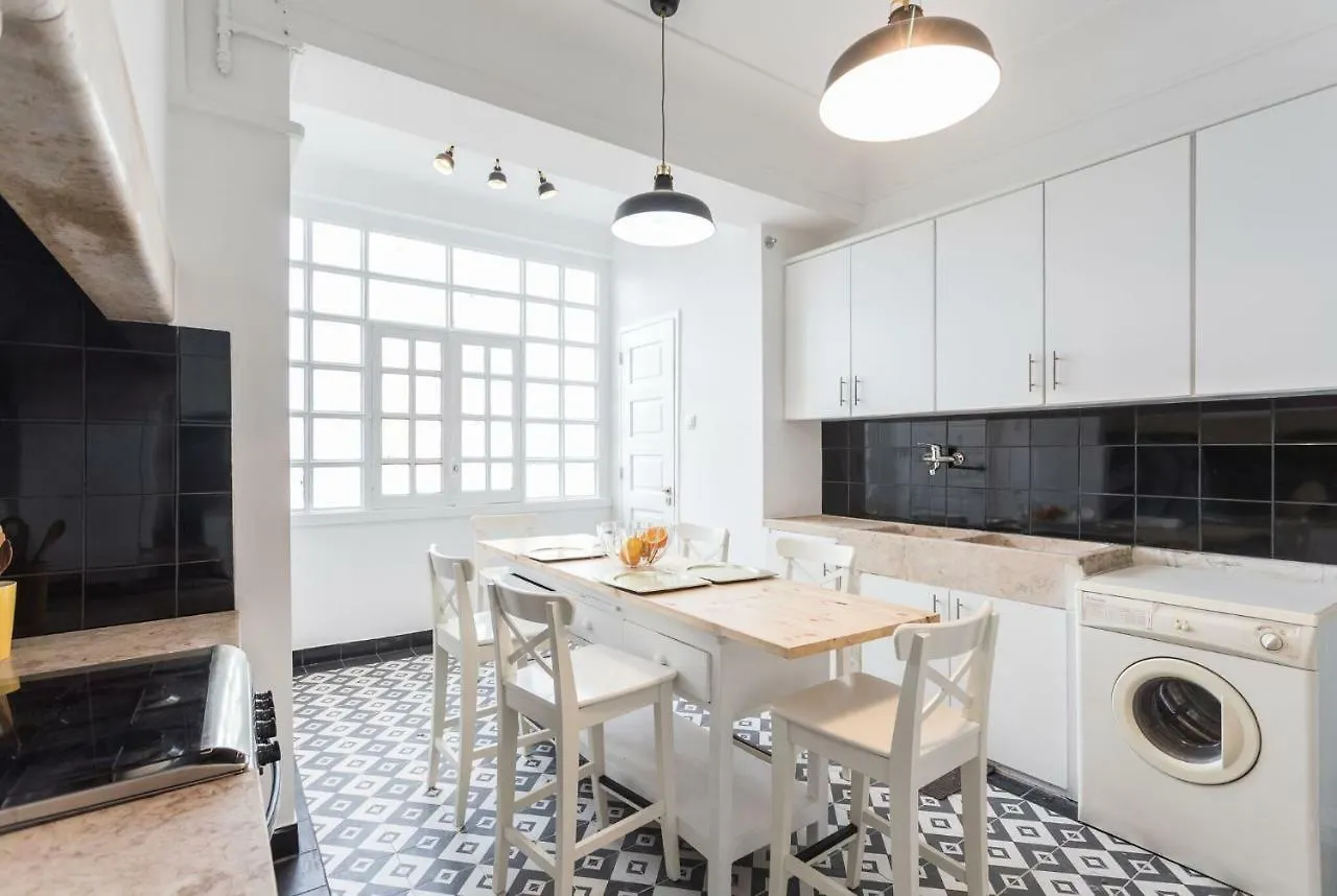 *** Guest house 6 Clouds Apartment Lisbon Portugal