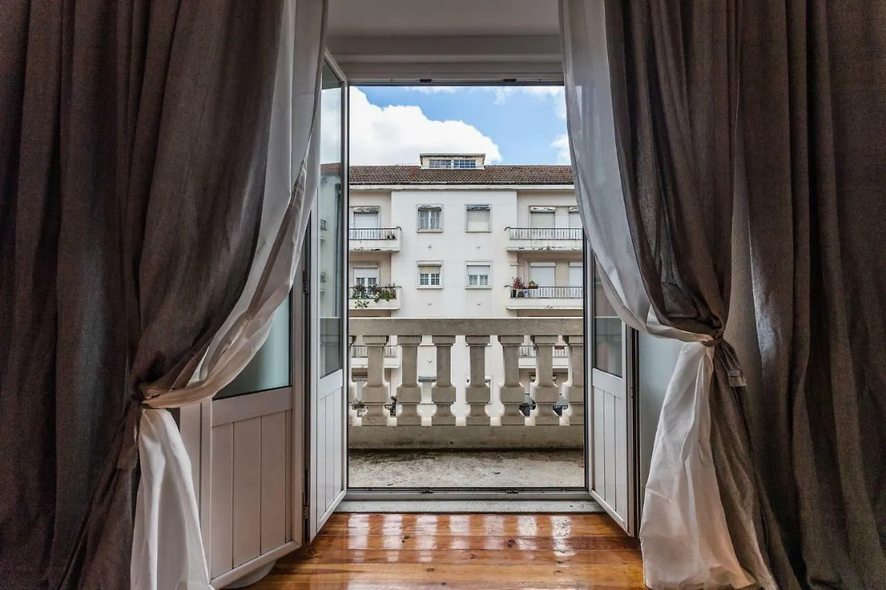 6 Clouds Apartment Lisbon